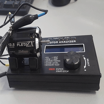 Banc d’essais moteur électrique taille 540, tests des accus Lipo