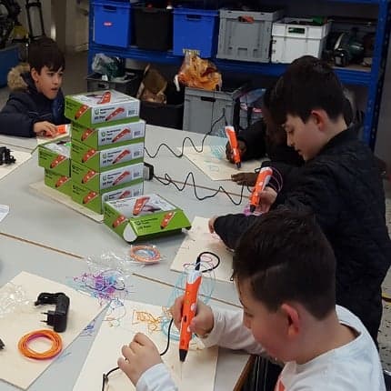 Imprimantes à main, dessiner vos projets ou objets d’art avec une stylo spécial