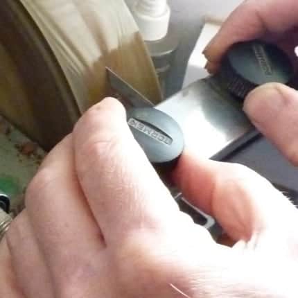 Affuter les outils : Location sur place des machines pour affutage ou prendre un cours